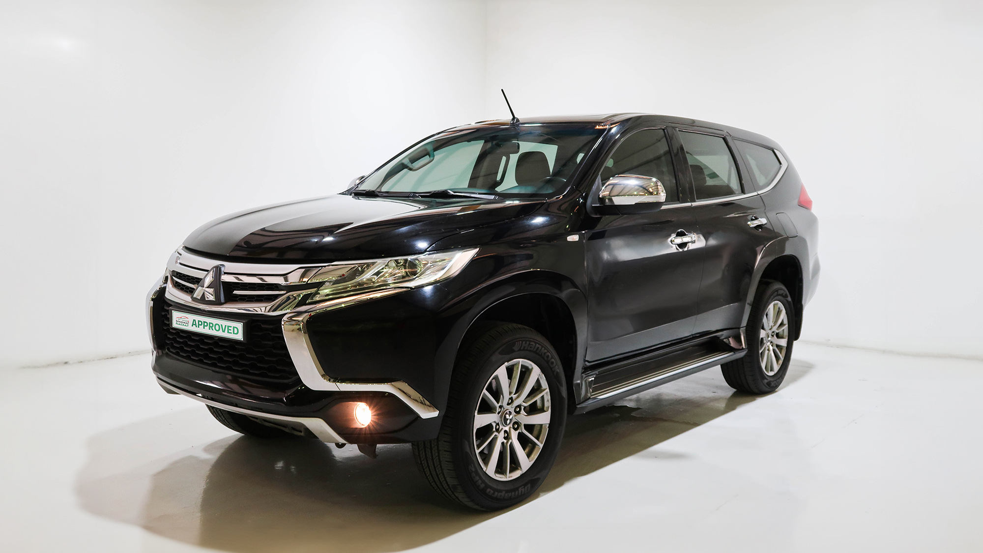 Montero Sport Black