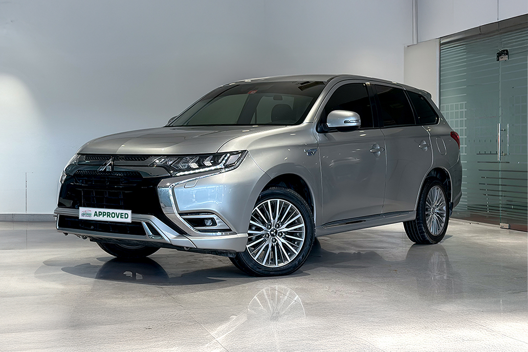 Outlander Hybrid (1)