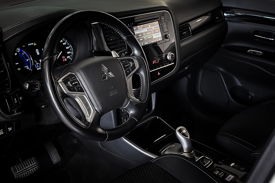 Outlander Hybrid (6)