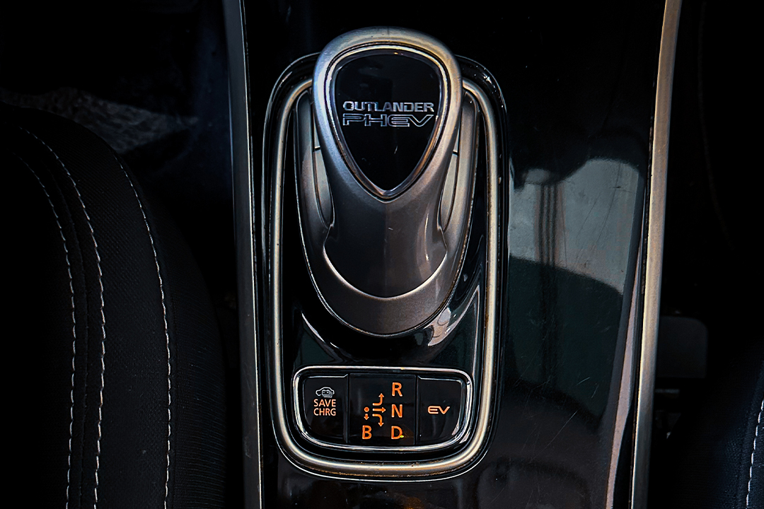Outlander Hybrid (7)