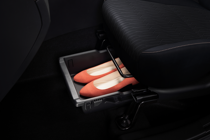 Front Seat Under Tray